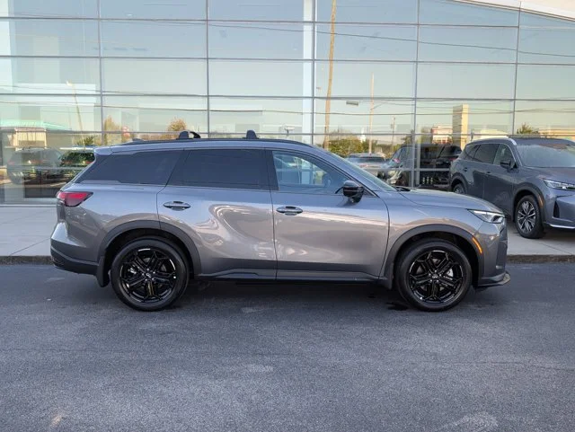 New 2027 GRAPHITE SHADOW INFINITI SPORT image 8