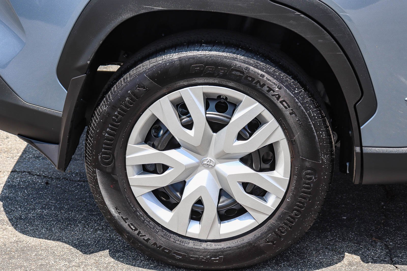Used 2025 Celestite Toyota L image 8
