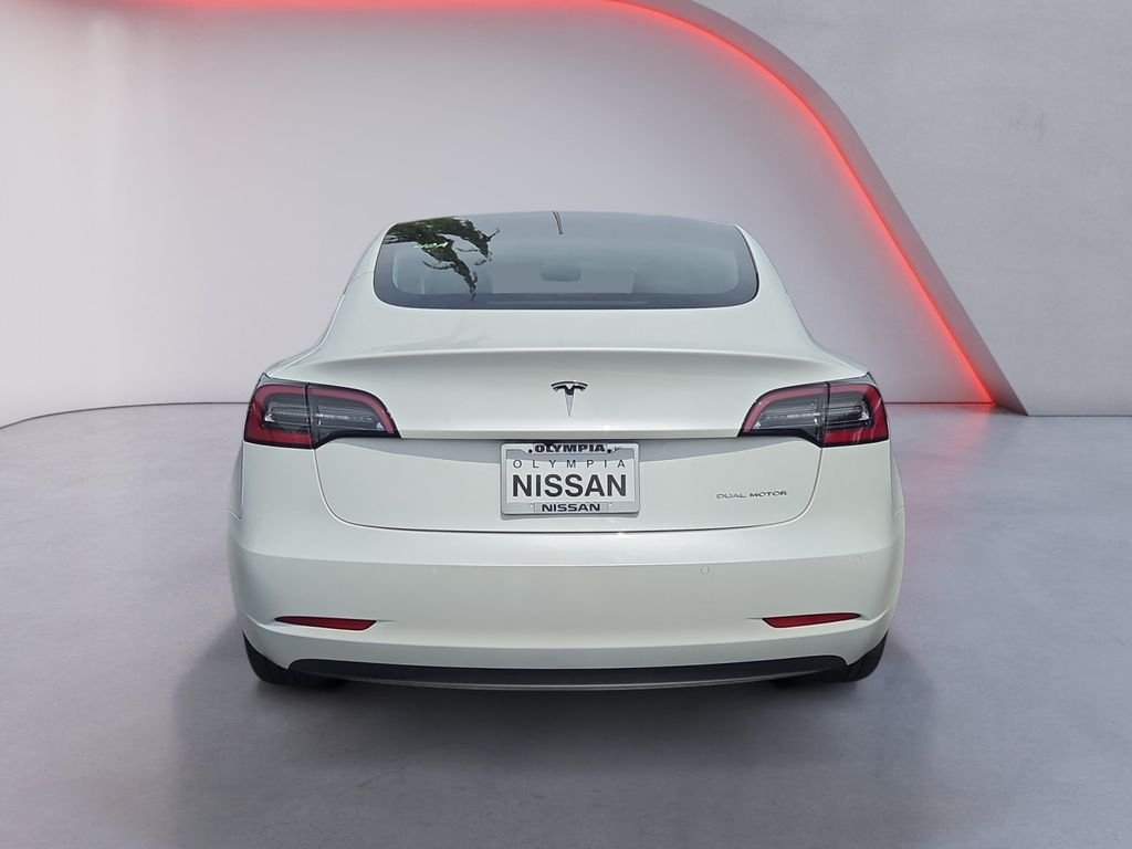 Used 2022 White Tesla Long Range image 4