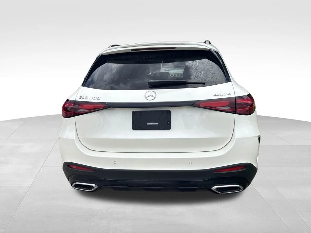 Used 2023 White Mercedes-Benz GLC 300 image 5