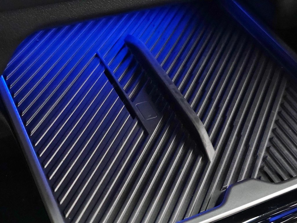 2025 BMW M5 - Image 41