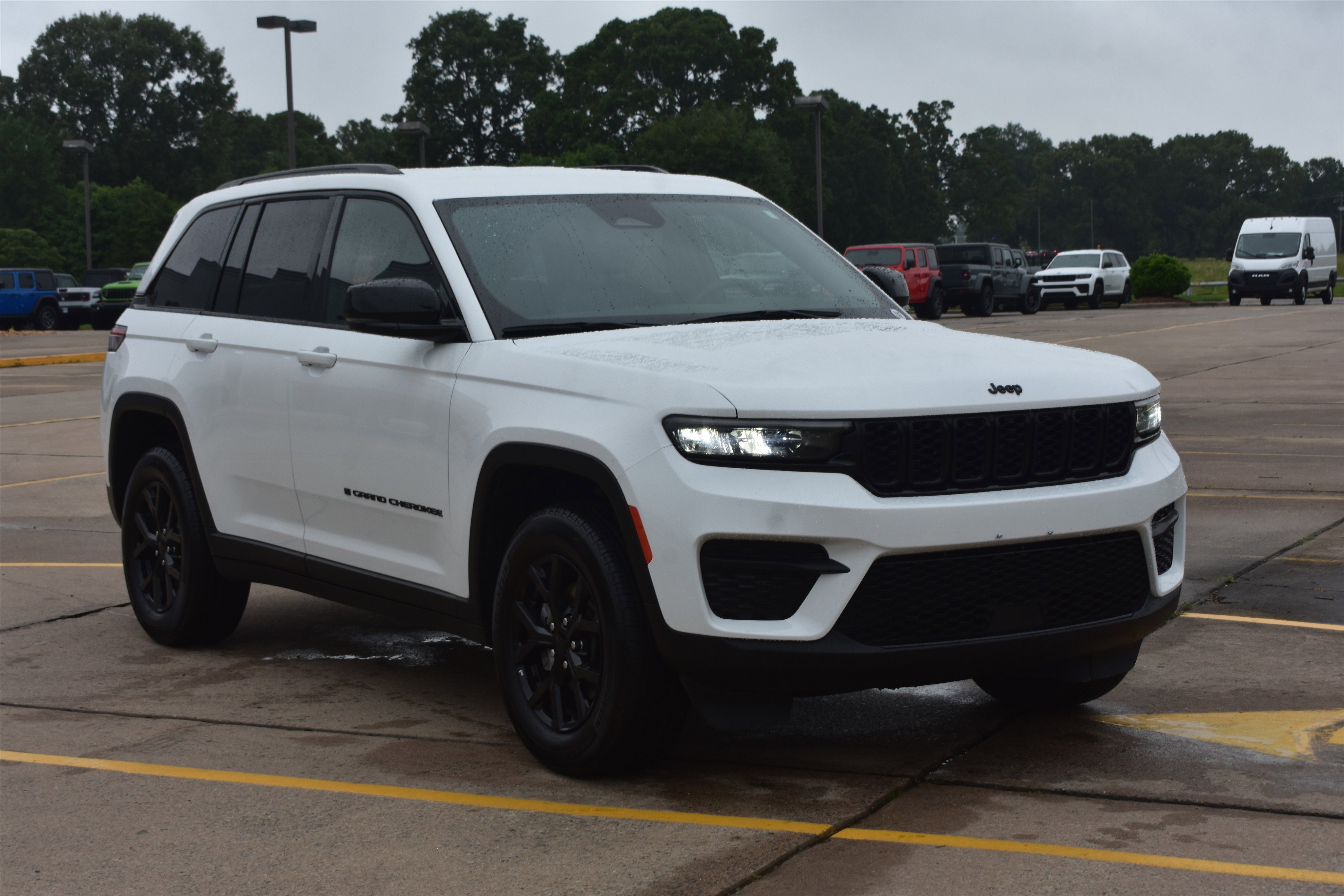 Used 2024 Bright White Clearcoat Jeep Altitude image 3