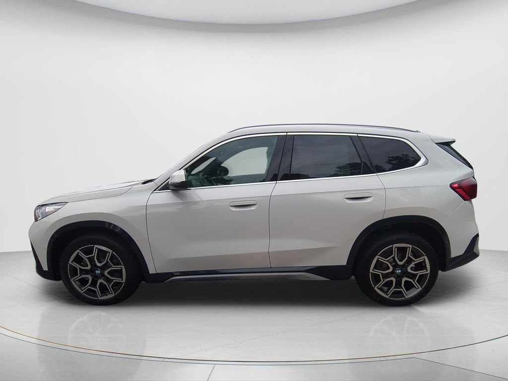 New 2026 Alpine White BMW xDrive28i image 8