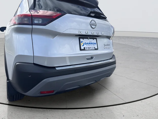 Used 2023 Silver Nissan SV image 4