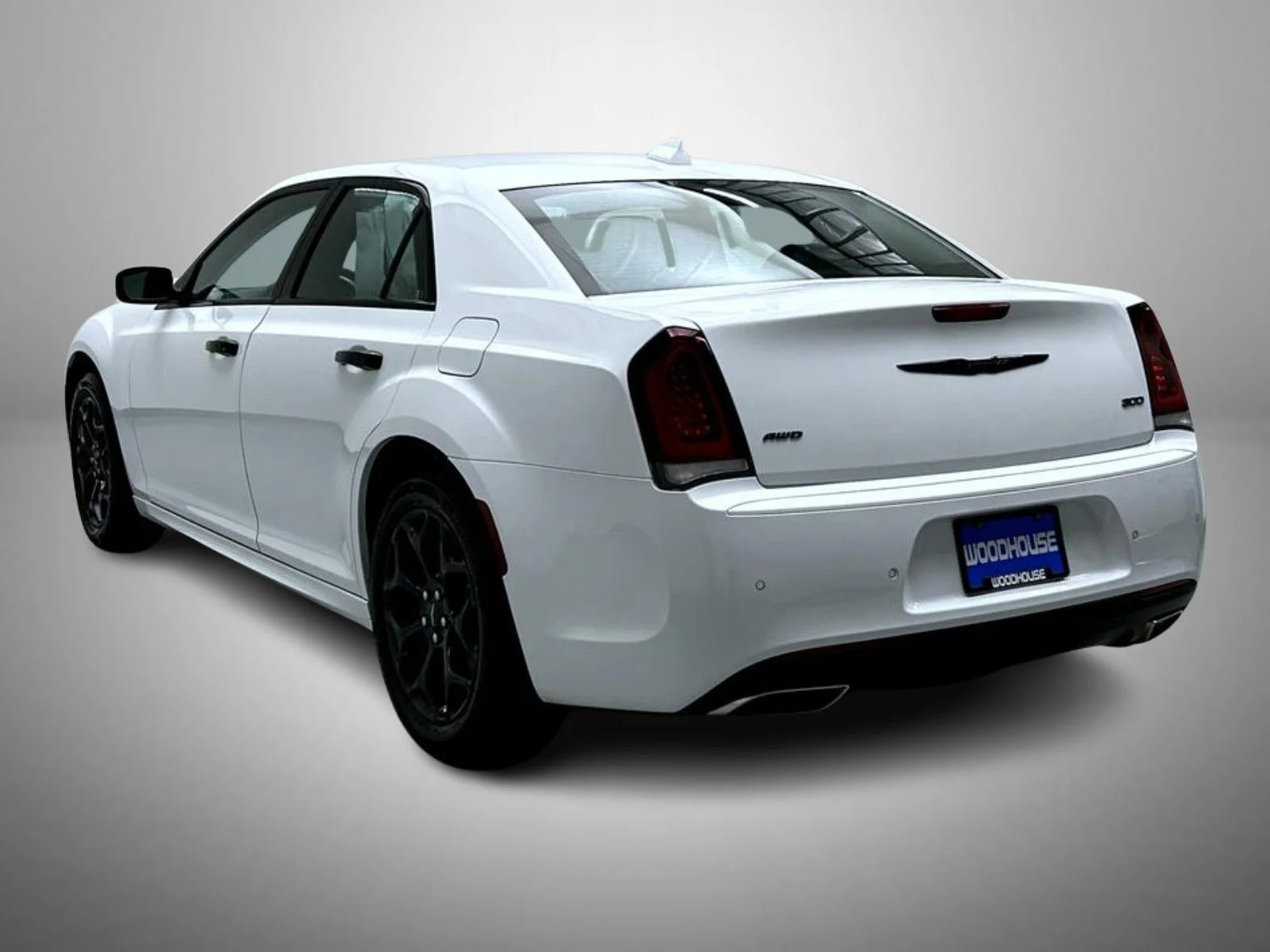 Used 2022 White Chrysler Touring image 7