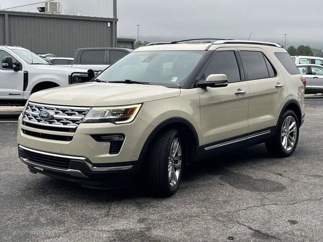 Used 2018 Silver Ford Limited image 8