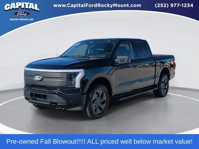 Used 2025 Black Ford Flash image 1