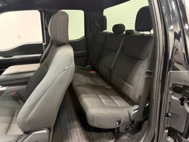 Used 2021 Black Ford XLT image 27