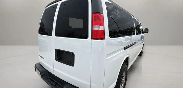 Used 2024 White Chevrolet LT image 31