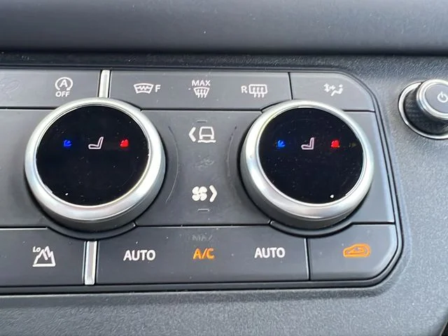 Used 2025 Black Land Rover S image 23