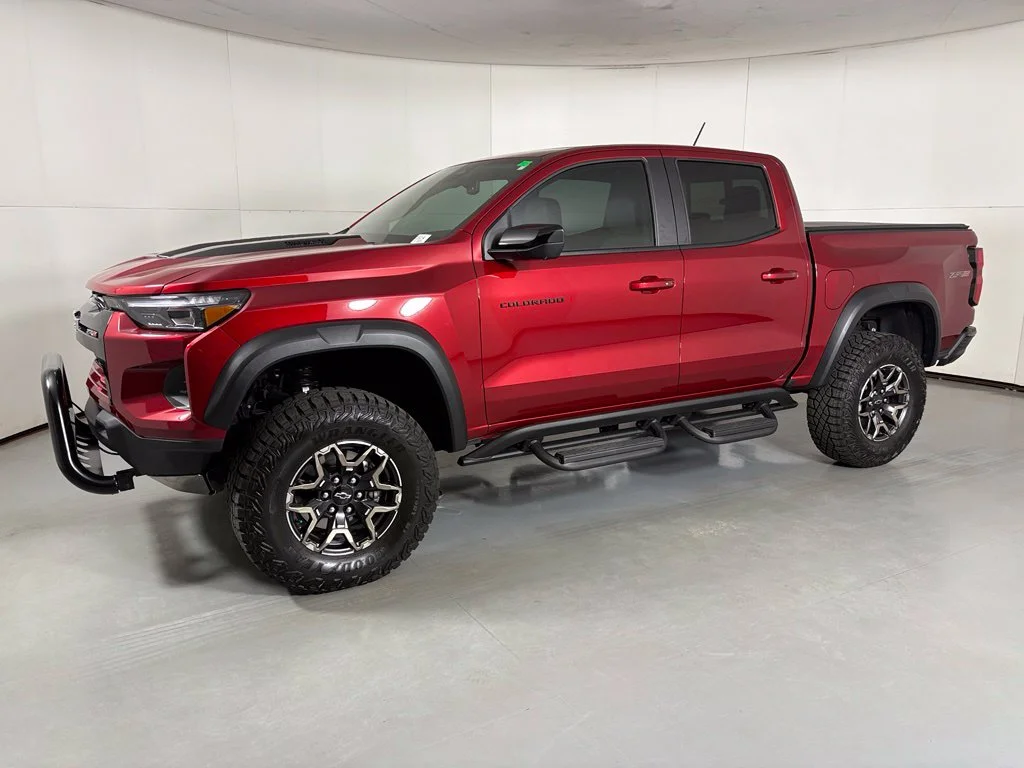 Used 2025 Red Chevrolet ZR2 image 5