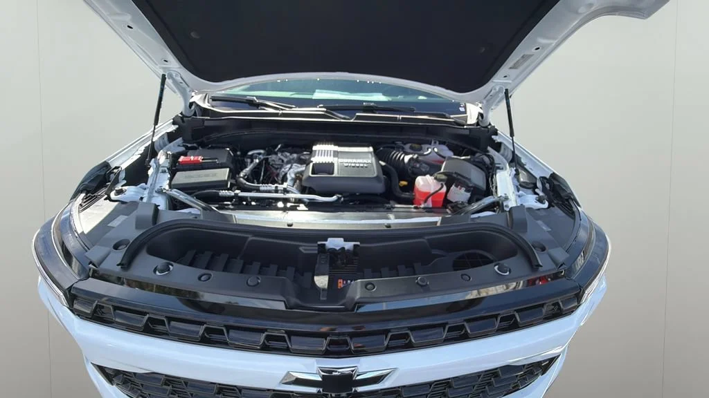 New 2026 Summit White Chevrolet LT image 10