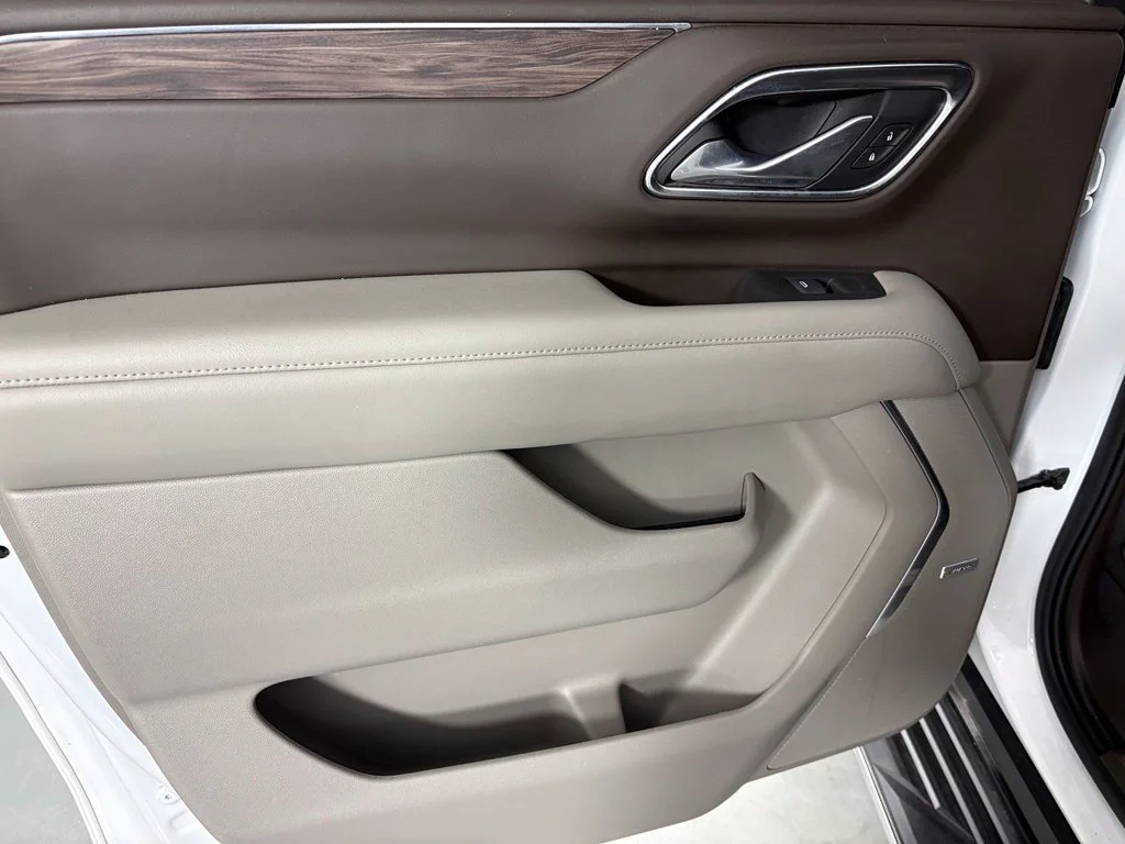Used 2021 White Chevrolet LT image 37