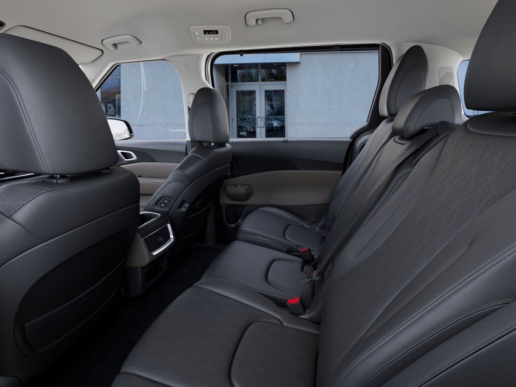 New 2027 White Kia EX image 18