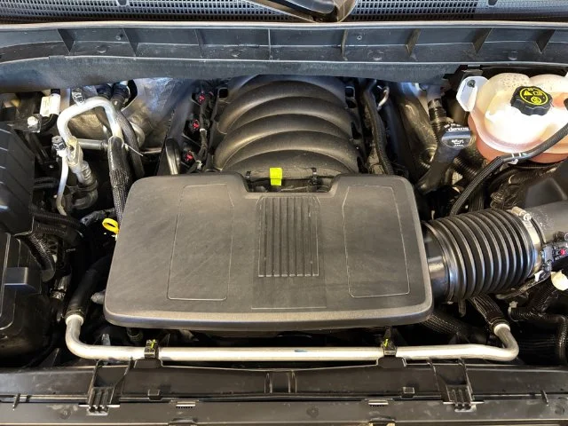 Used 2023 White GMC Denali image 26
