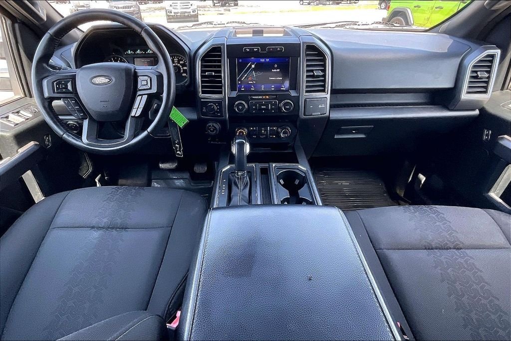 Used 2020 Oxford White Ford XLT image 7
