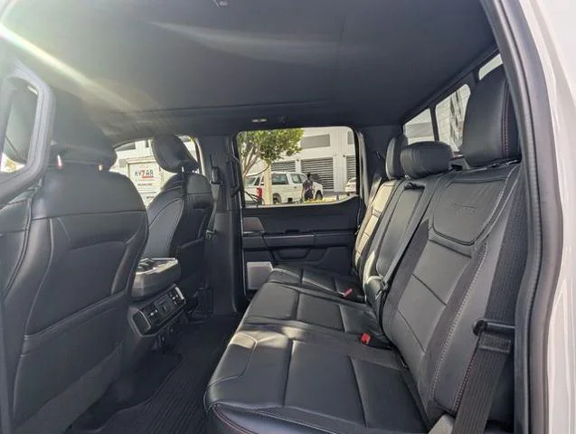 2024 Ford F-150 Raptor - Photo 34