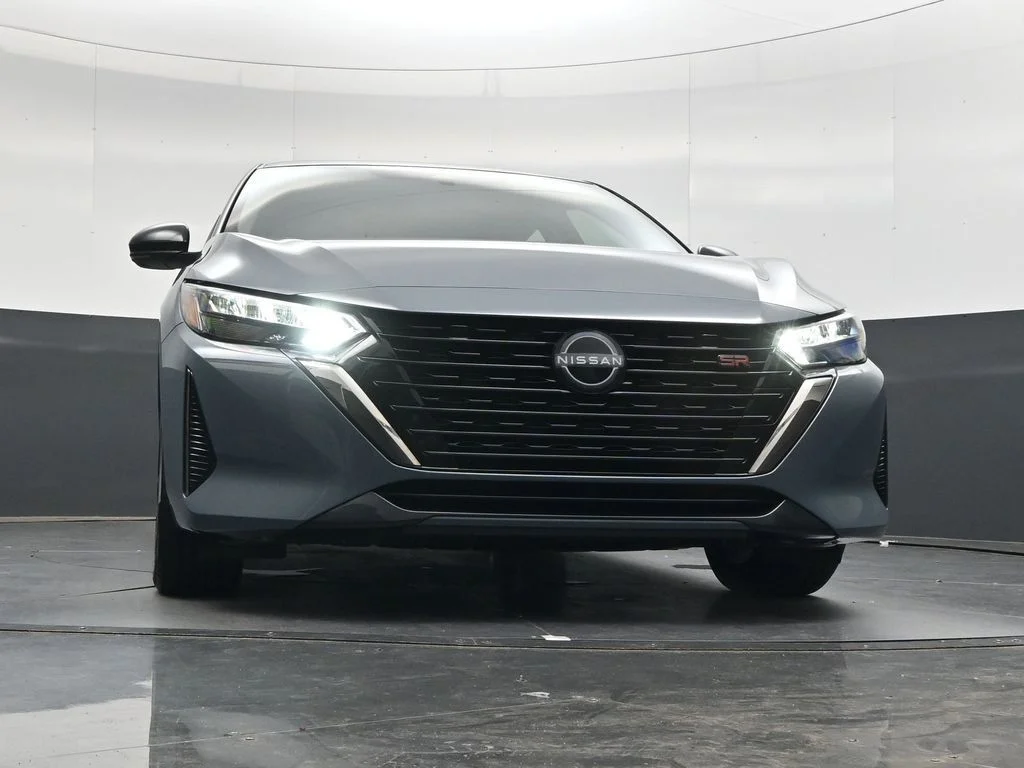 Used 2025 Gray Nissan SR image 51
