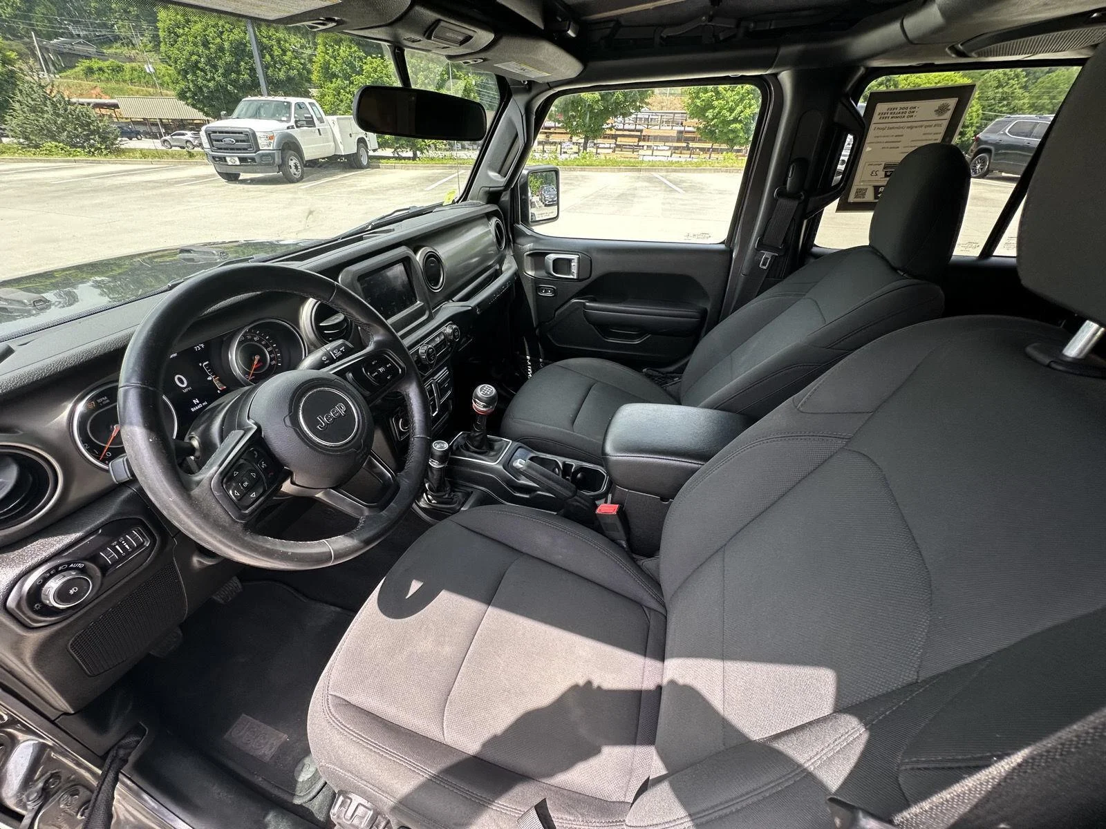 Used 2018 Granite Crystal Clearcoat Metallic Jeep Sport S image 10