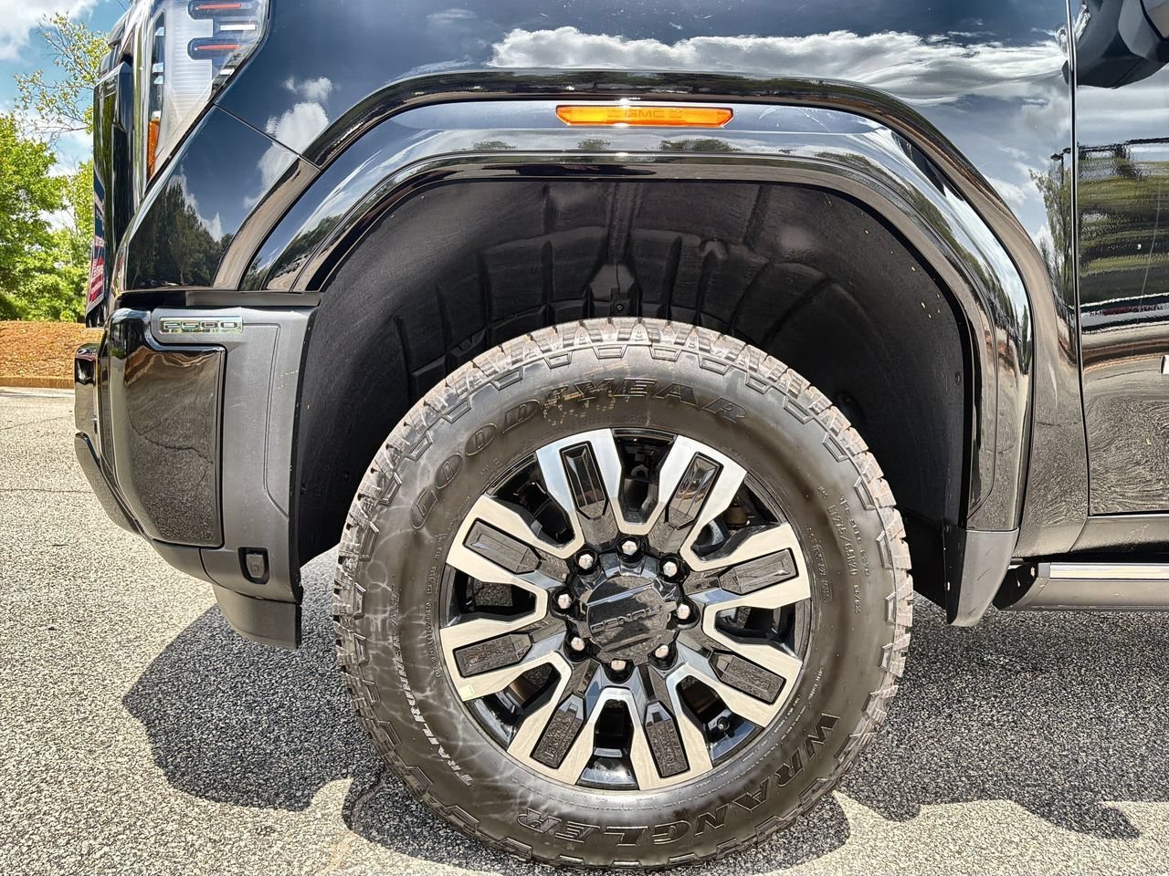 New 2026 Onyx Black GMC Denali Ultimate image 28