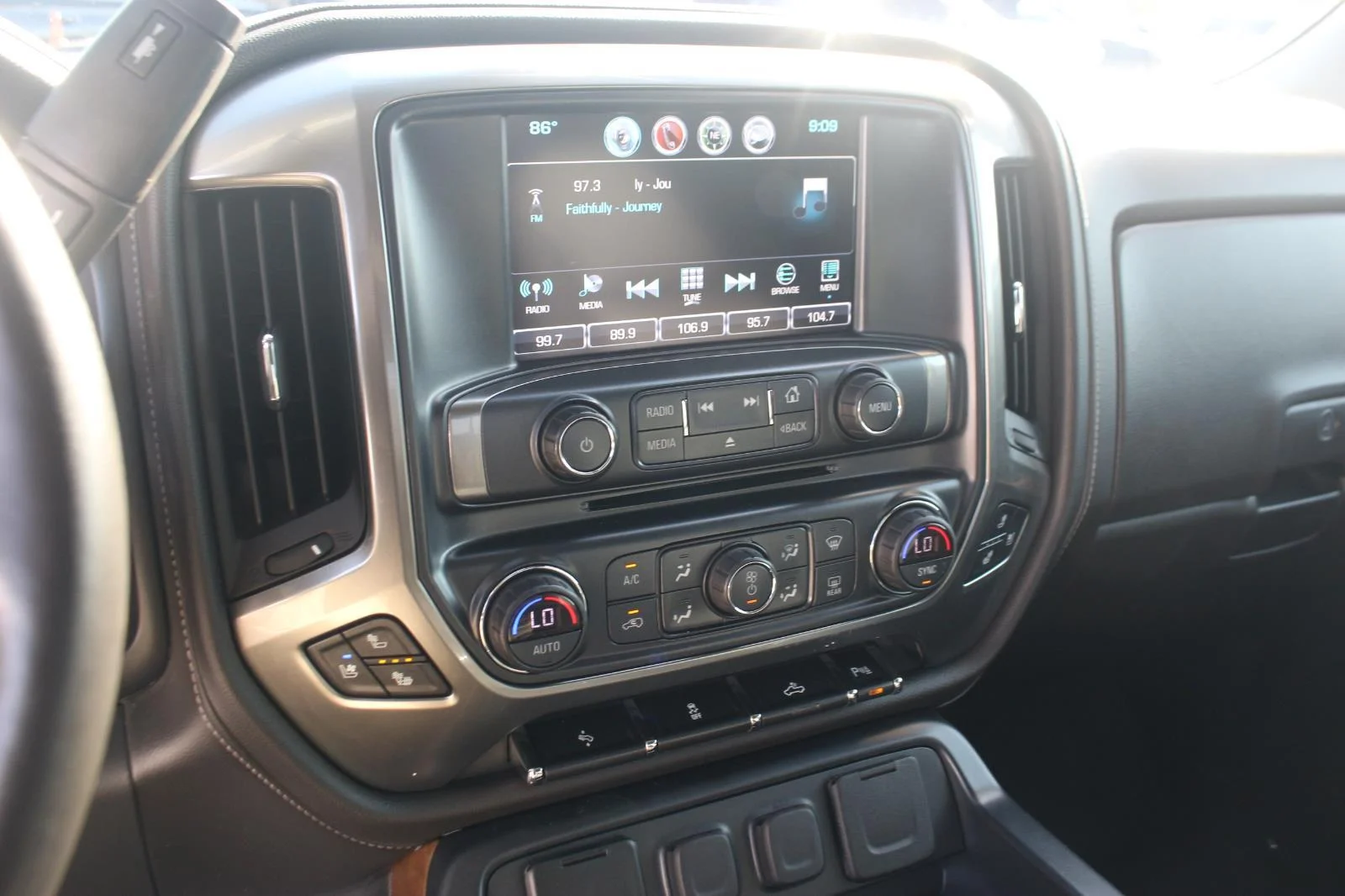 Used 2018 GRAPHITE METALLIC Chevrolet LTZ image 22