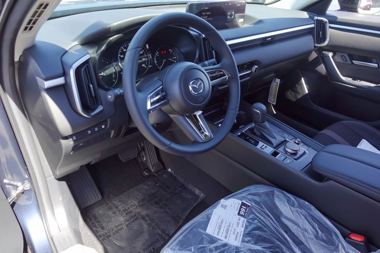 New 2026 Ingot Blue Metallic Mazda Preferred image 9