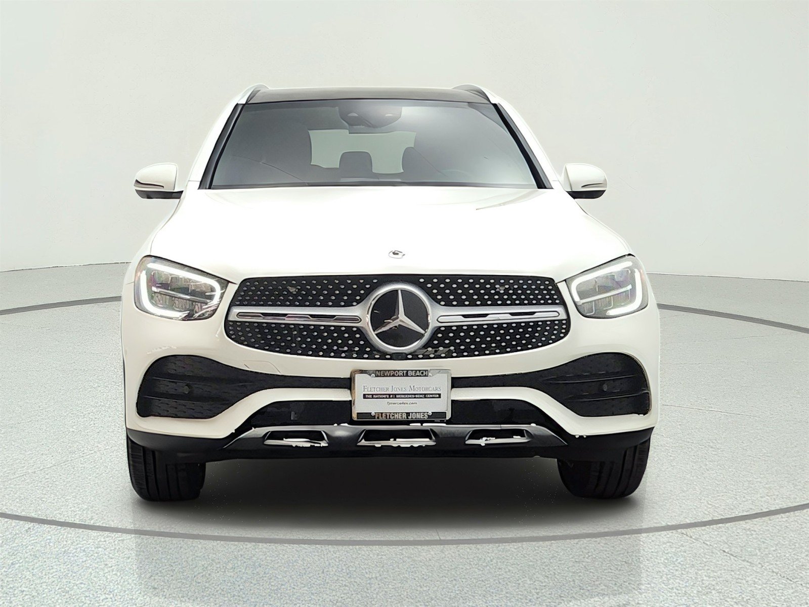Used 2021 Polar White Mercedes-Benz GLC 300 4MATIC® SUV image 2