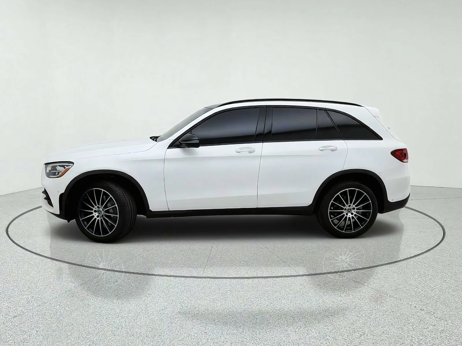 Certified Used 2022 Polar White Mercedes-Benz GLC 300 image 14