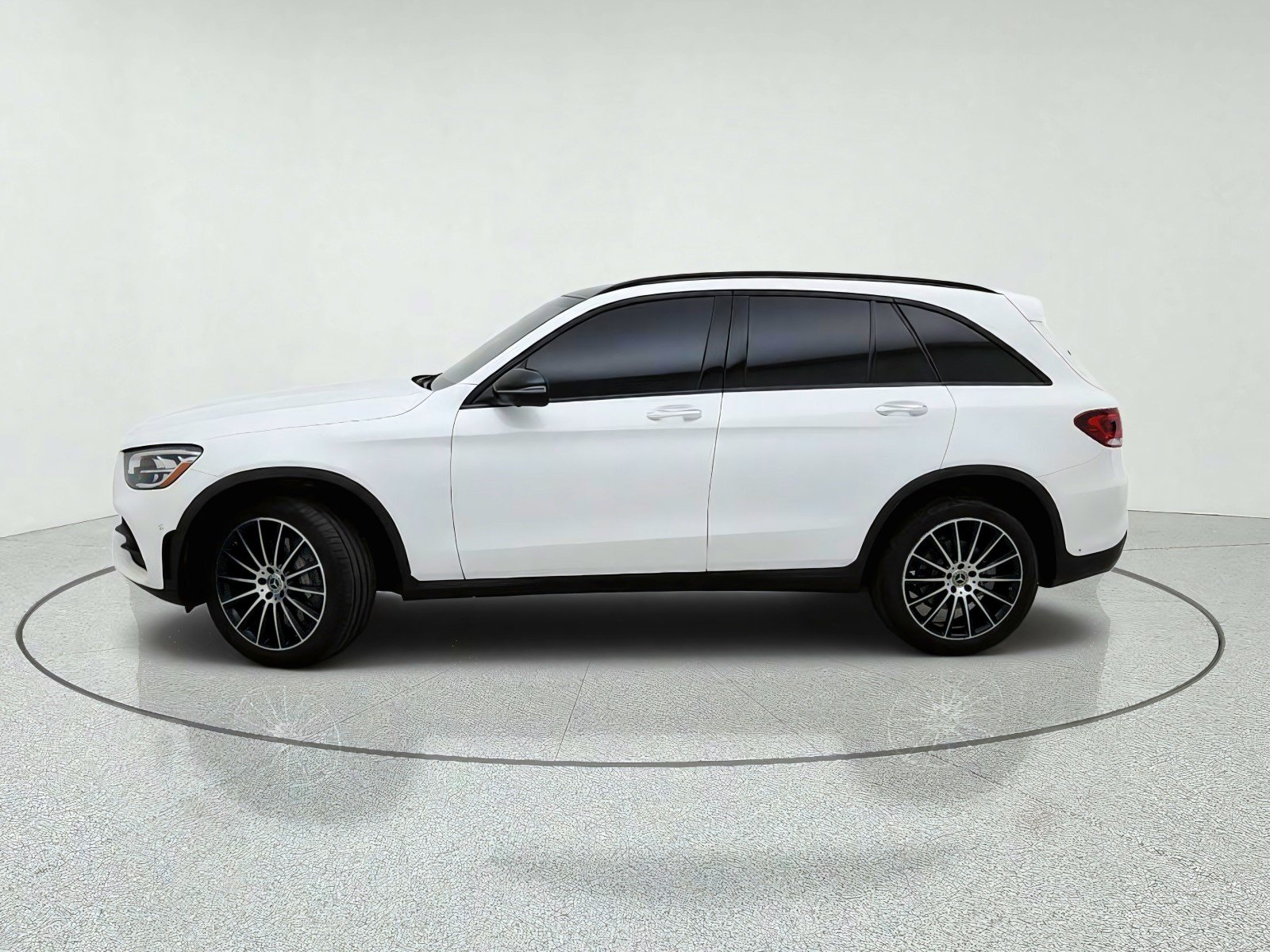 Certified Used 2022 Polar White Mercedes-Benz GLC 300 image 14