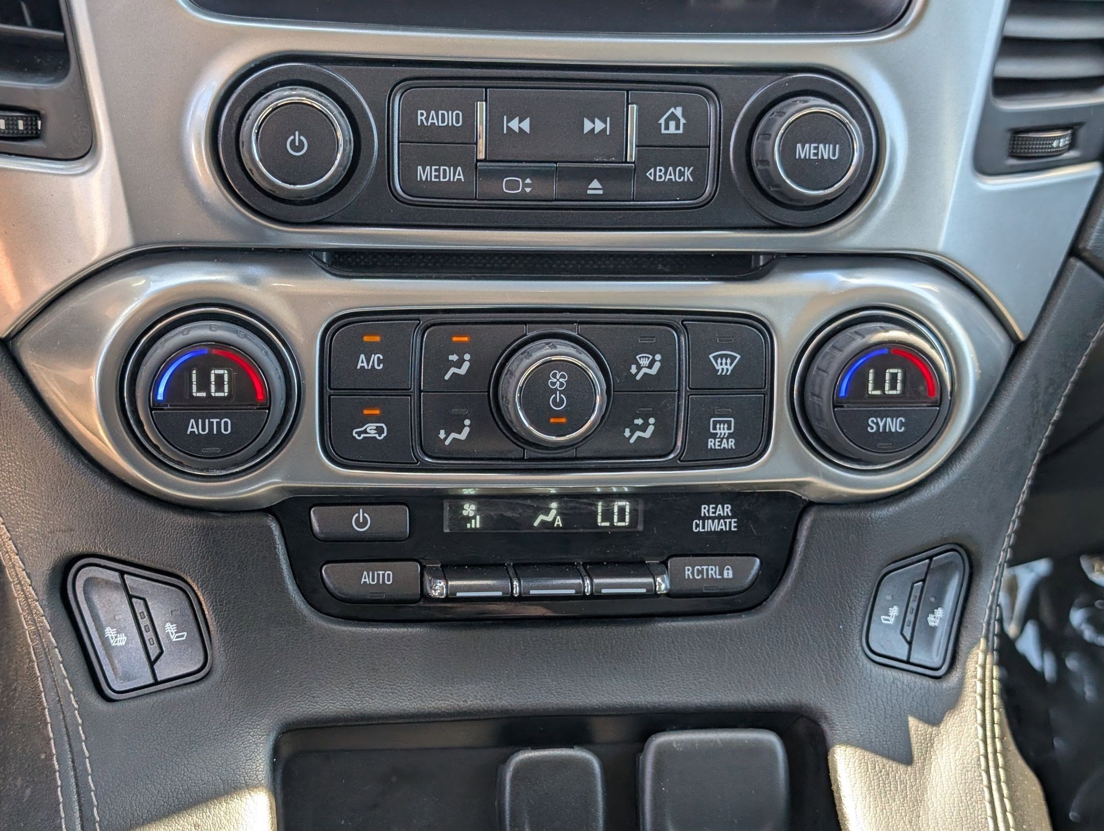 Used 2015 Summit White Chevrolet LT image 21
