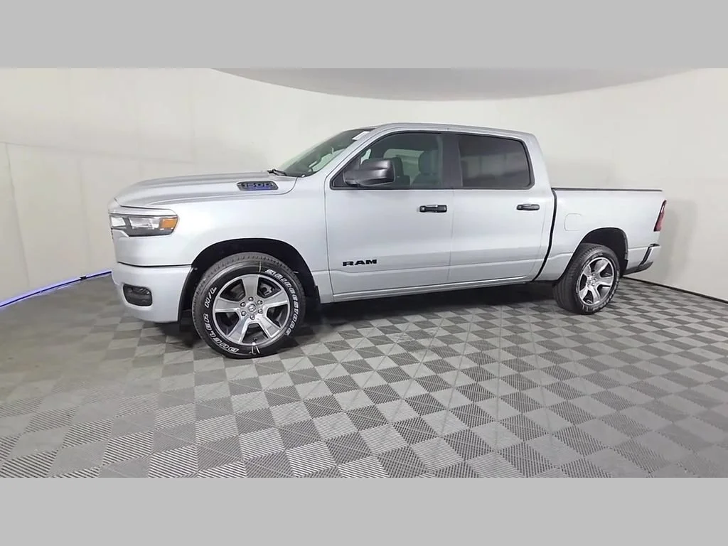 New 2026 Silver Zynith Exterior Paint RAM Express image 38