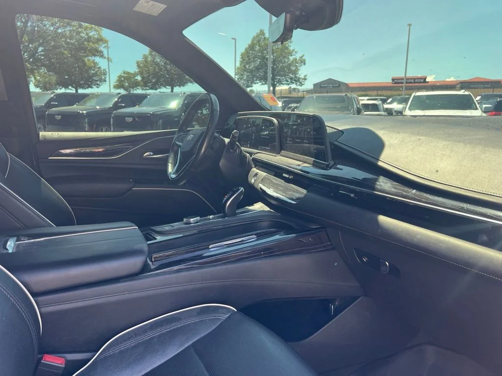 Used 2021 Black Cadillac Sport image 23