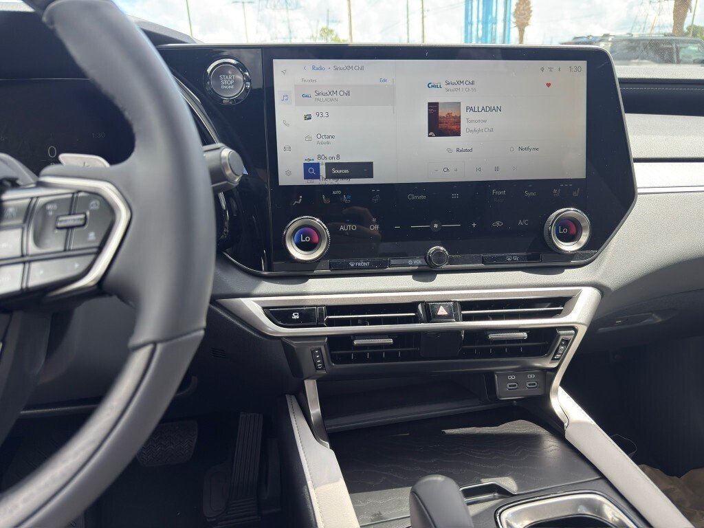 New 2026 Eminent White Pearl Lexus PREMIUM image 21