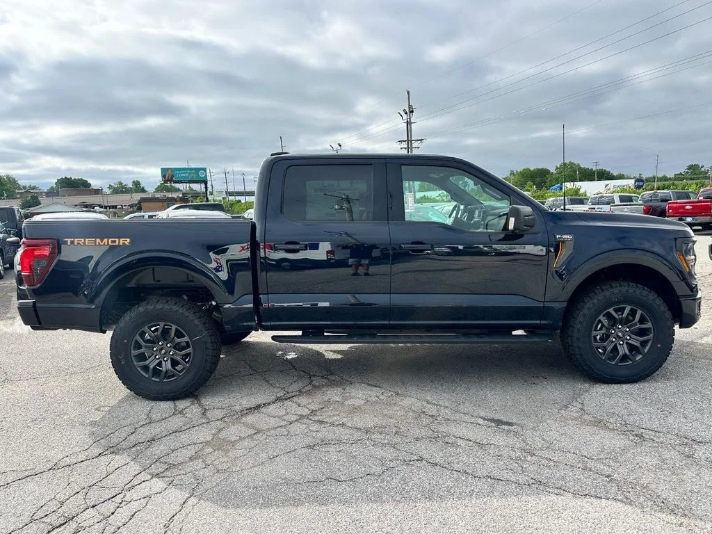 New 2026 Antimatter Blue Metallic Ford Tremor® image 2