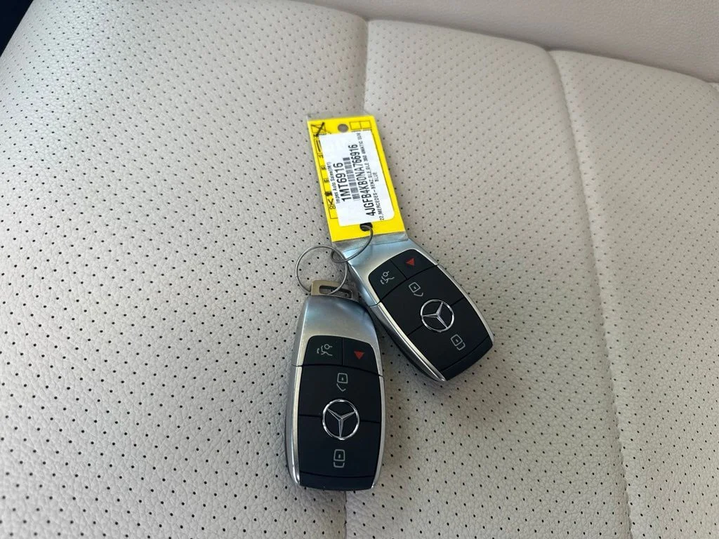 Used 2022 Blue Mercedes-Benz GLE 350 image 22