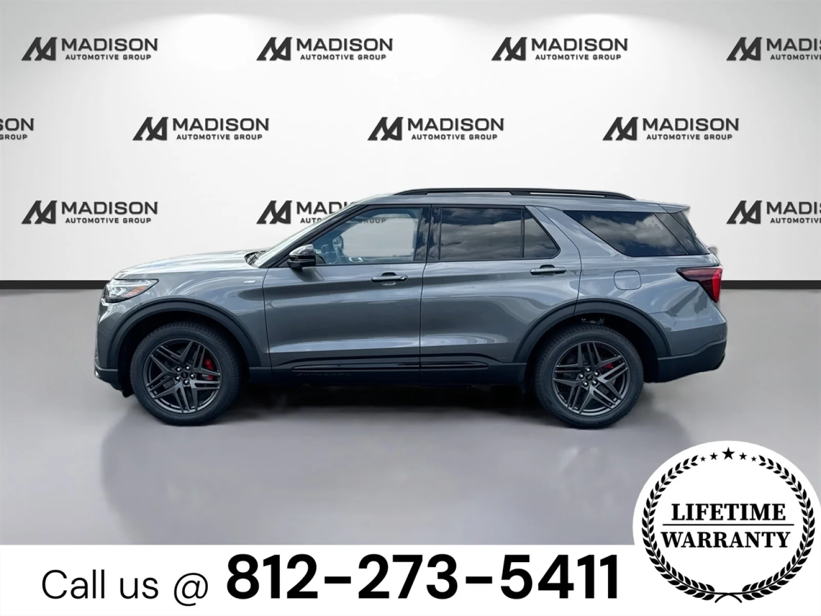 New 2026 Carbonized Gray Metallic Ford ST-Line image 8