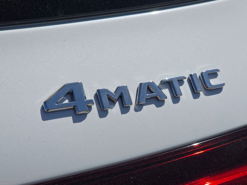 New 2026 MANUFAKTUR Moonlight White Metallic Mercedes-Benz GLE 450 image 5