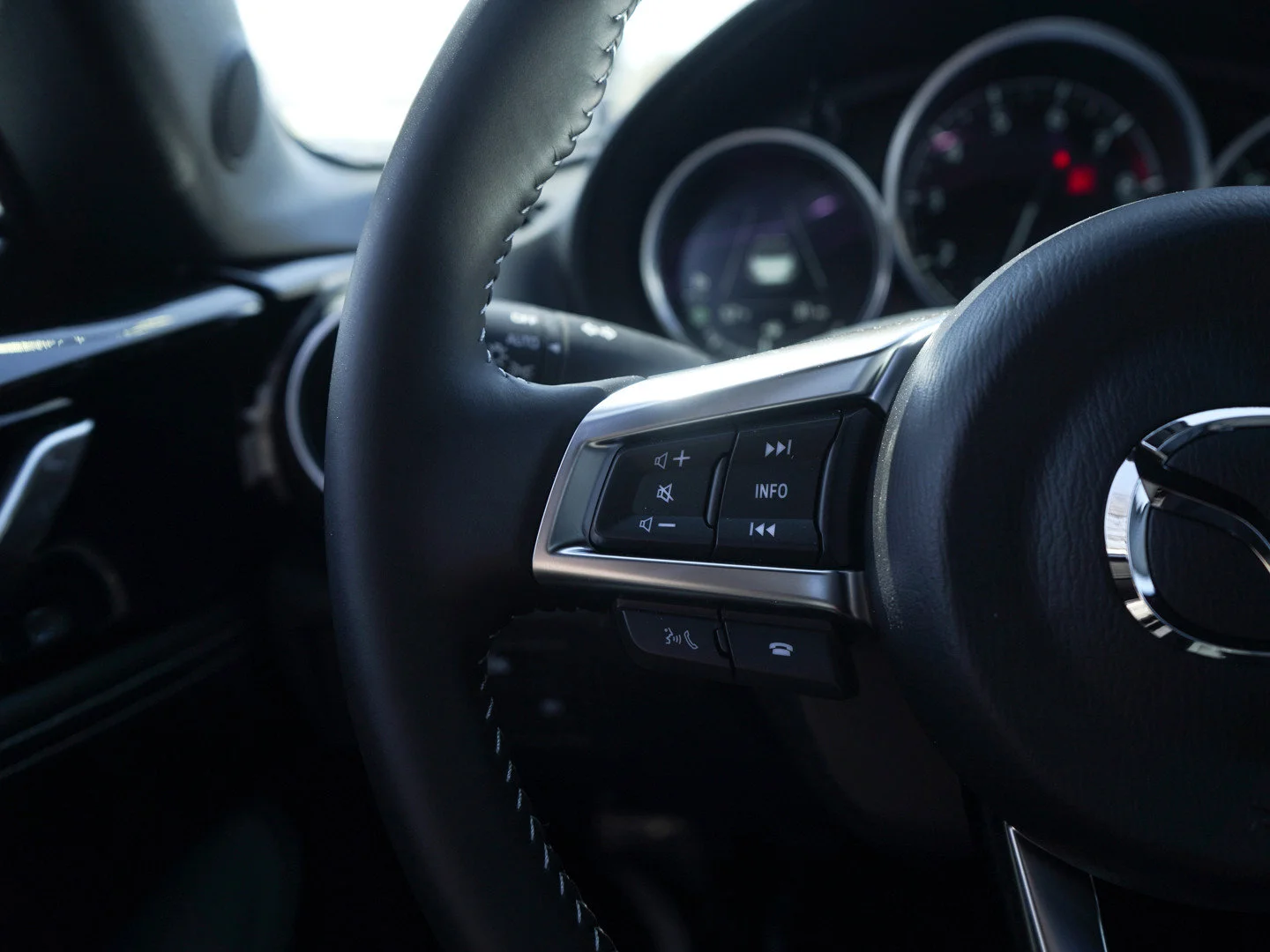 2025 Mazda MX-5 Miata Grand Touring - Photo 14