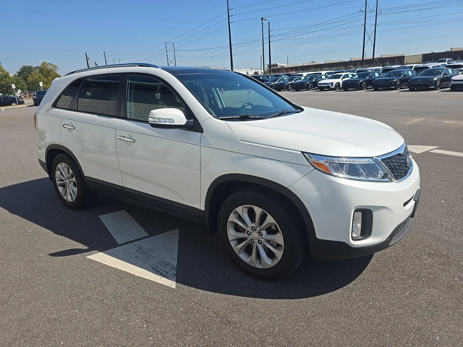Used 2014 White Kia EX image 3