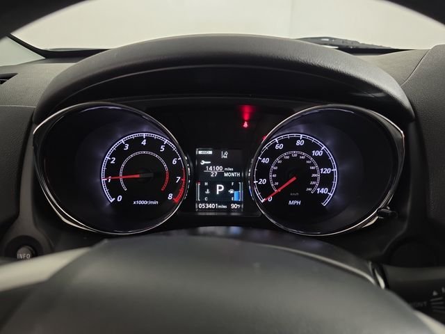 Used 2024  Mitsubishi 2.0 ES image 16