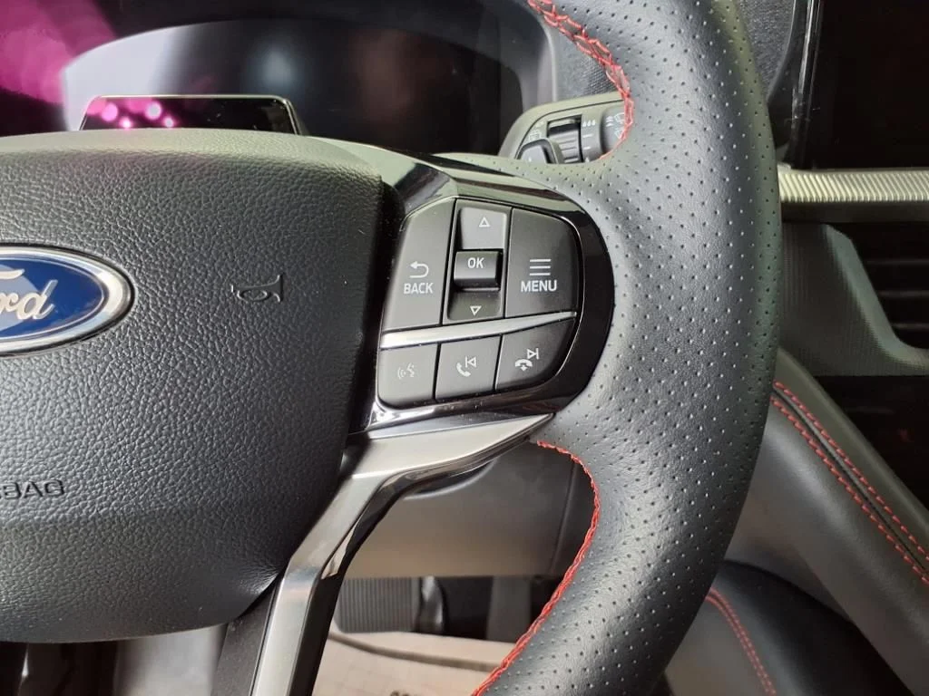 2025 Ford Explorer ST - Photo 20
