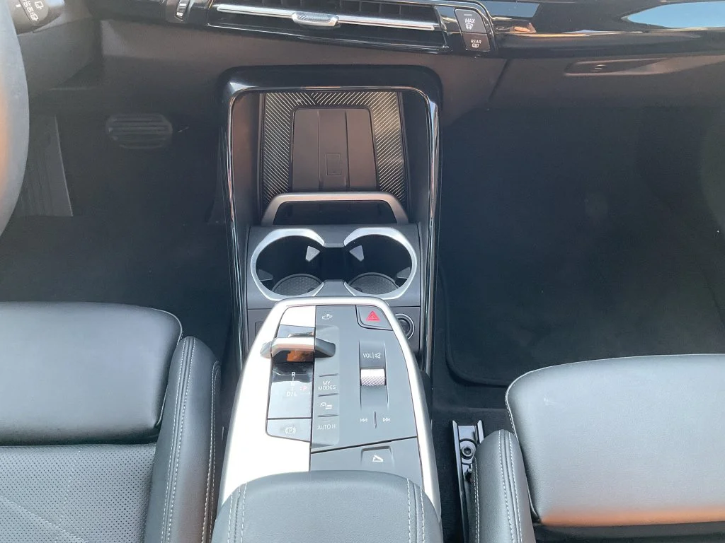 Used 2025 Silver BMW xDrive28i image 29