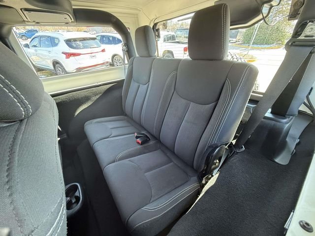 2016 Jeep Wrangler Rubicon - Photo 16