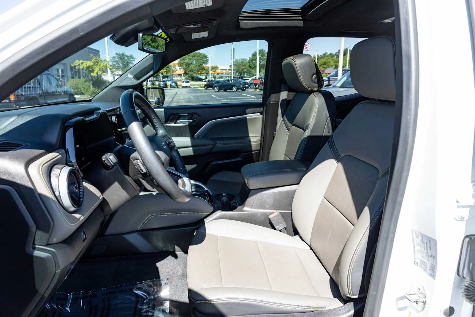 Used 2023 Summit White Chevrolet ZR2 image 27