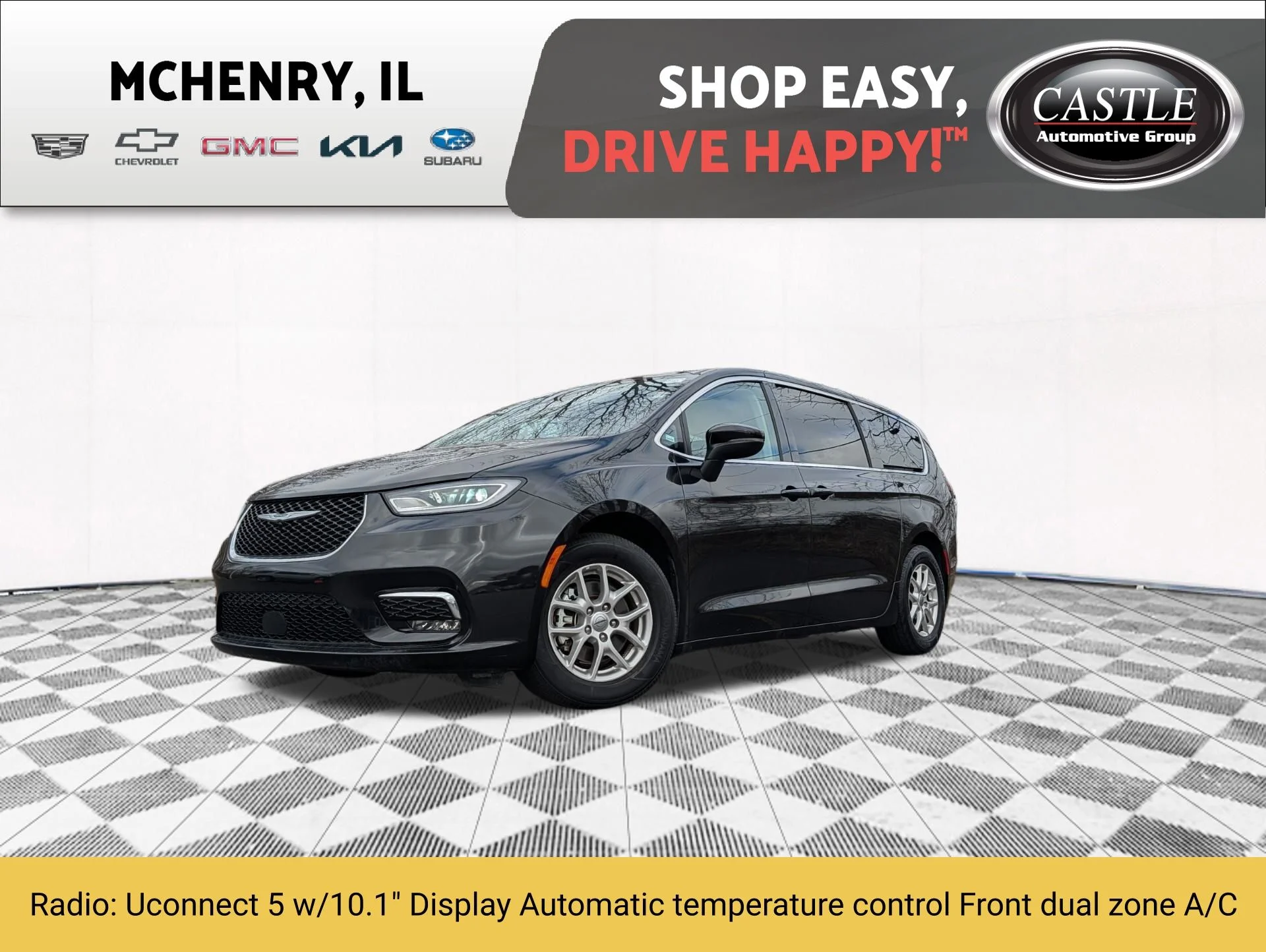 2023 Chrysler Pacifica Touring L's photo