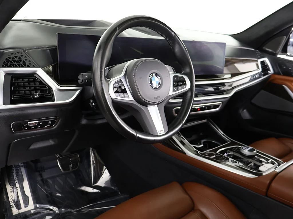 Used 2023 Alpine White BMW xDrive40i image 35