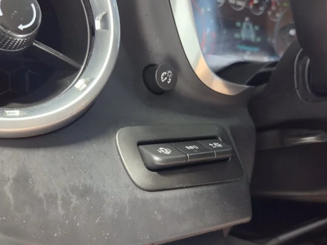 Used 2016 White Chevrolet 2LT image 25