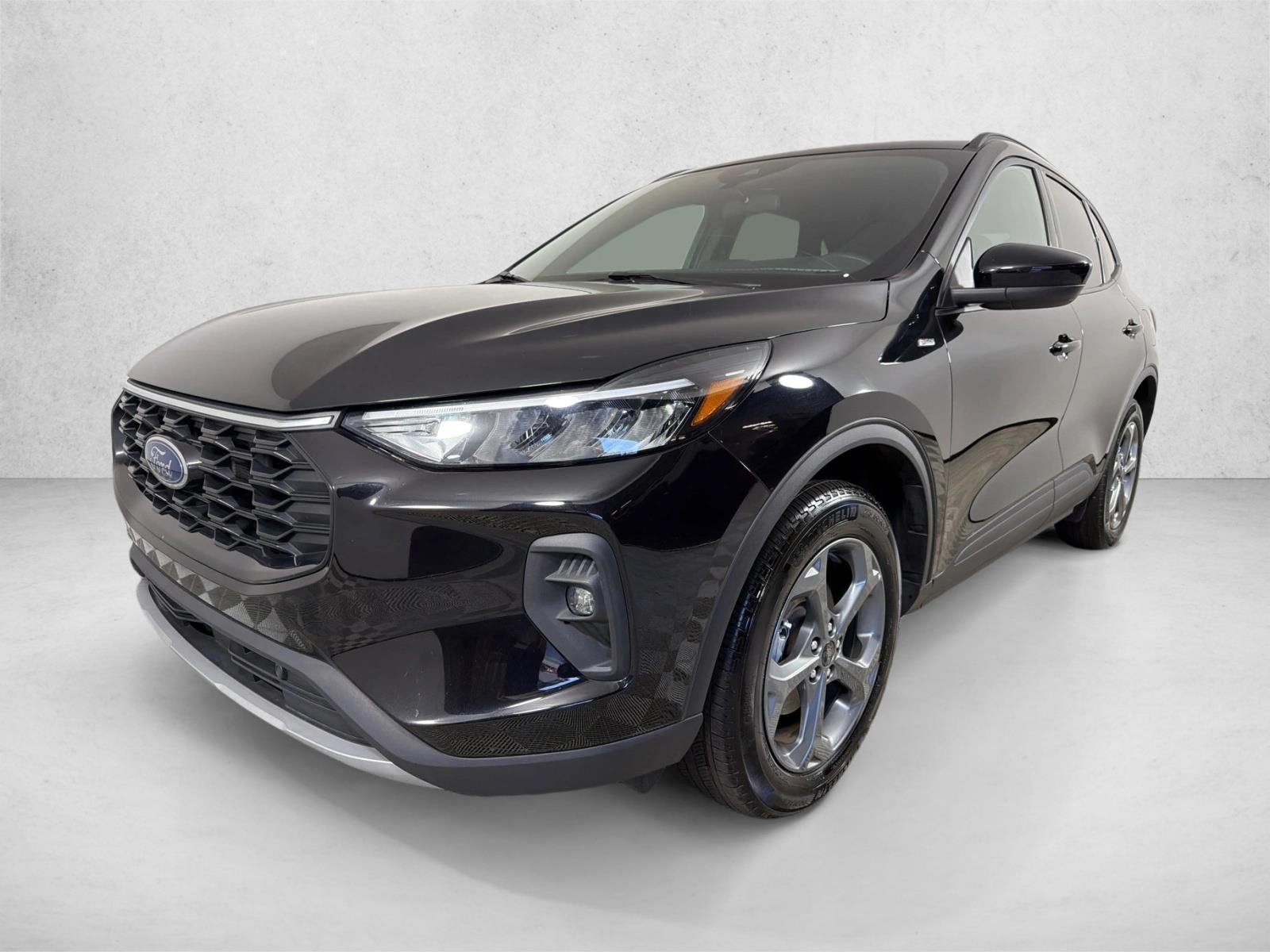 Used 2025 Agate Black Metallic Ford ST-Line Select image 7