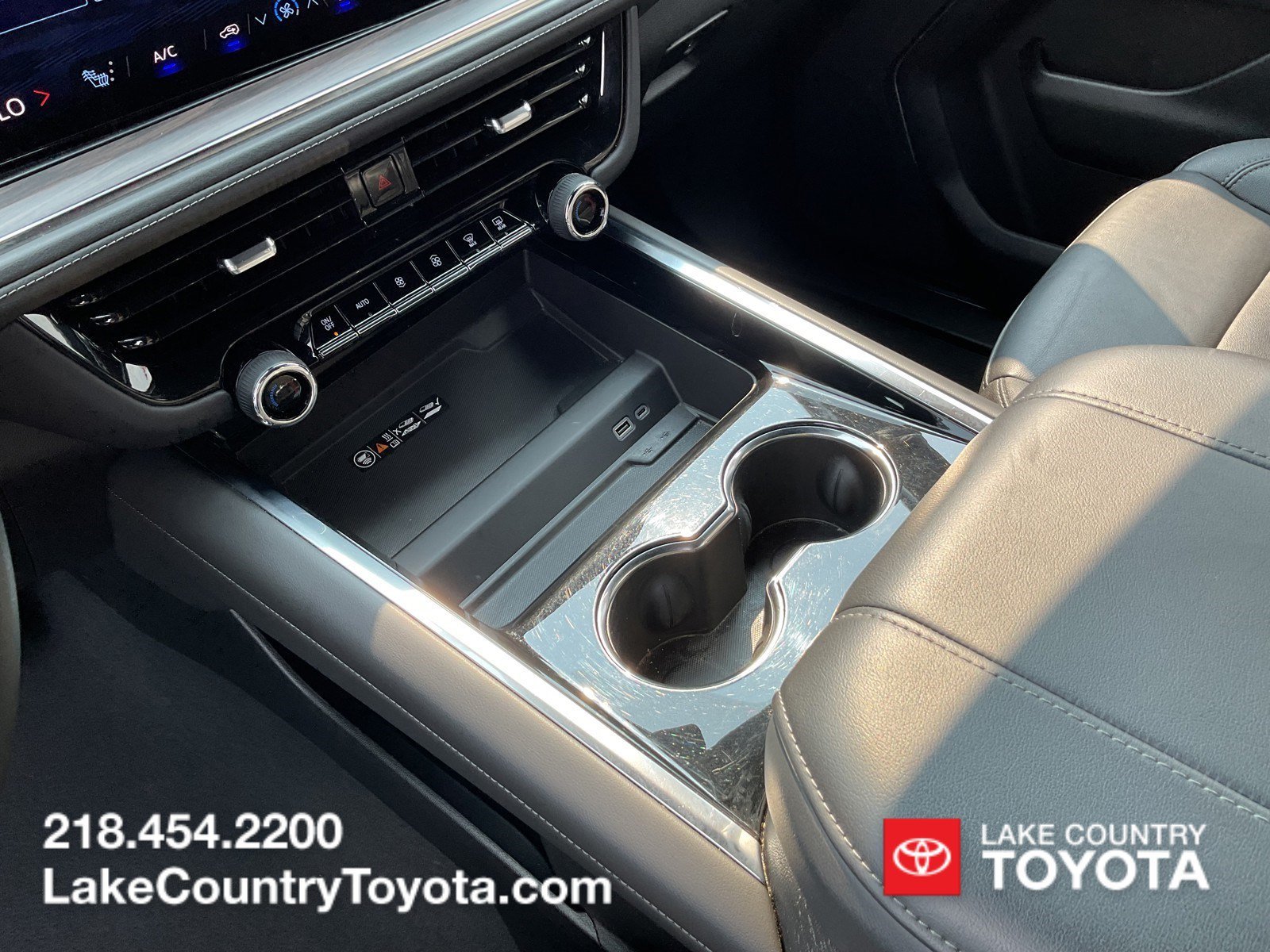 Used 2025 Gray Chevrolet Z71 image 32