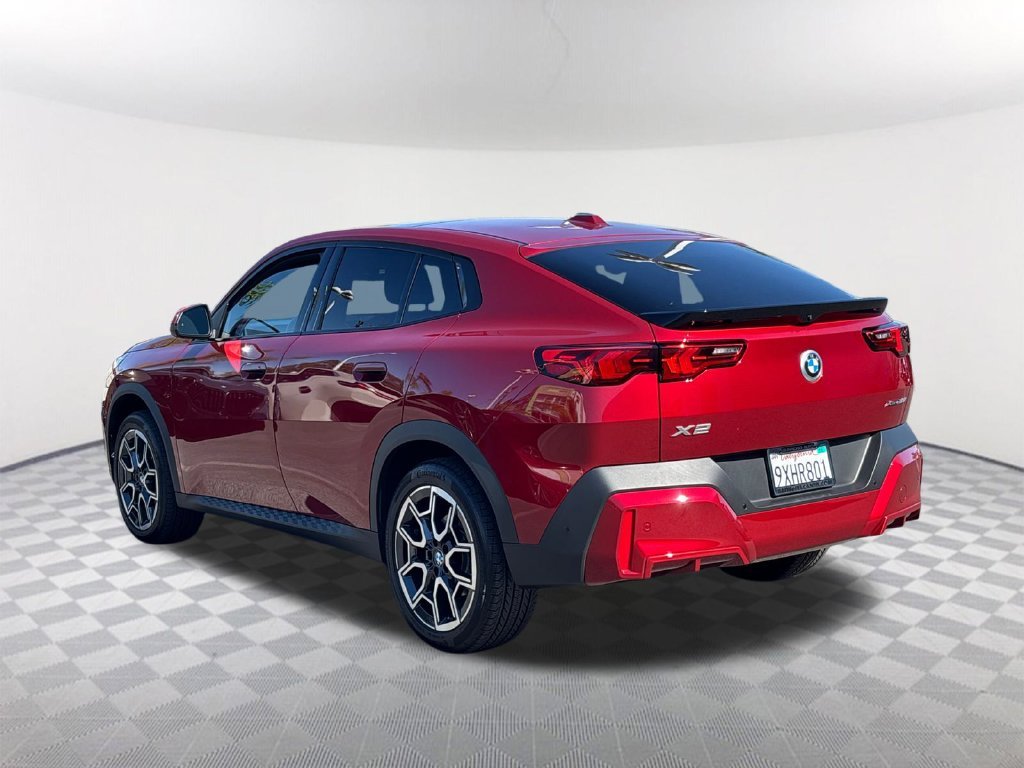 Used 2026 Red Metallic BMW xDrive28i image 4